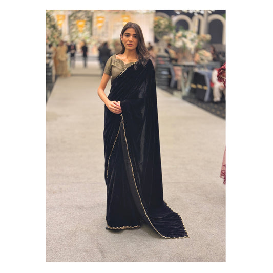 Zareen Velvet Saree